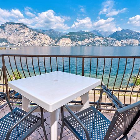 Locanda Bellavista Food&Rooms Мальчезине Экстерьер фото
